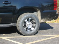 Avalanche tires 003 (Small).jpg