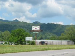 HillBillyMall.jpg
