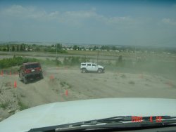 Hummers_offroad.JPG