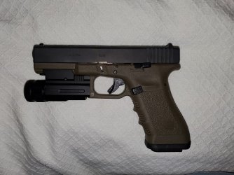 Glock 17 - Copy.jpg