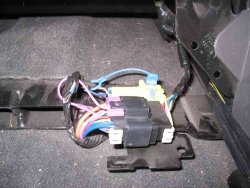 under_pass_seat_wiring.jpg