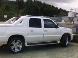 Escalade_Running_Boards.jpg