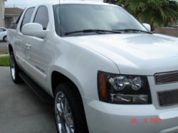 FRONT RIGHT ANGLE w 24'S.jpg