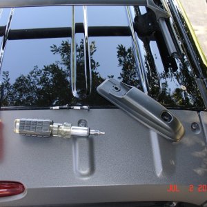 07-02-05-av-roofrack-mod02.JPG