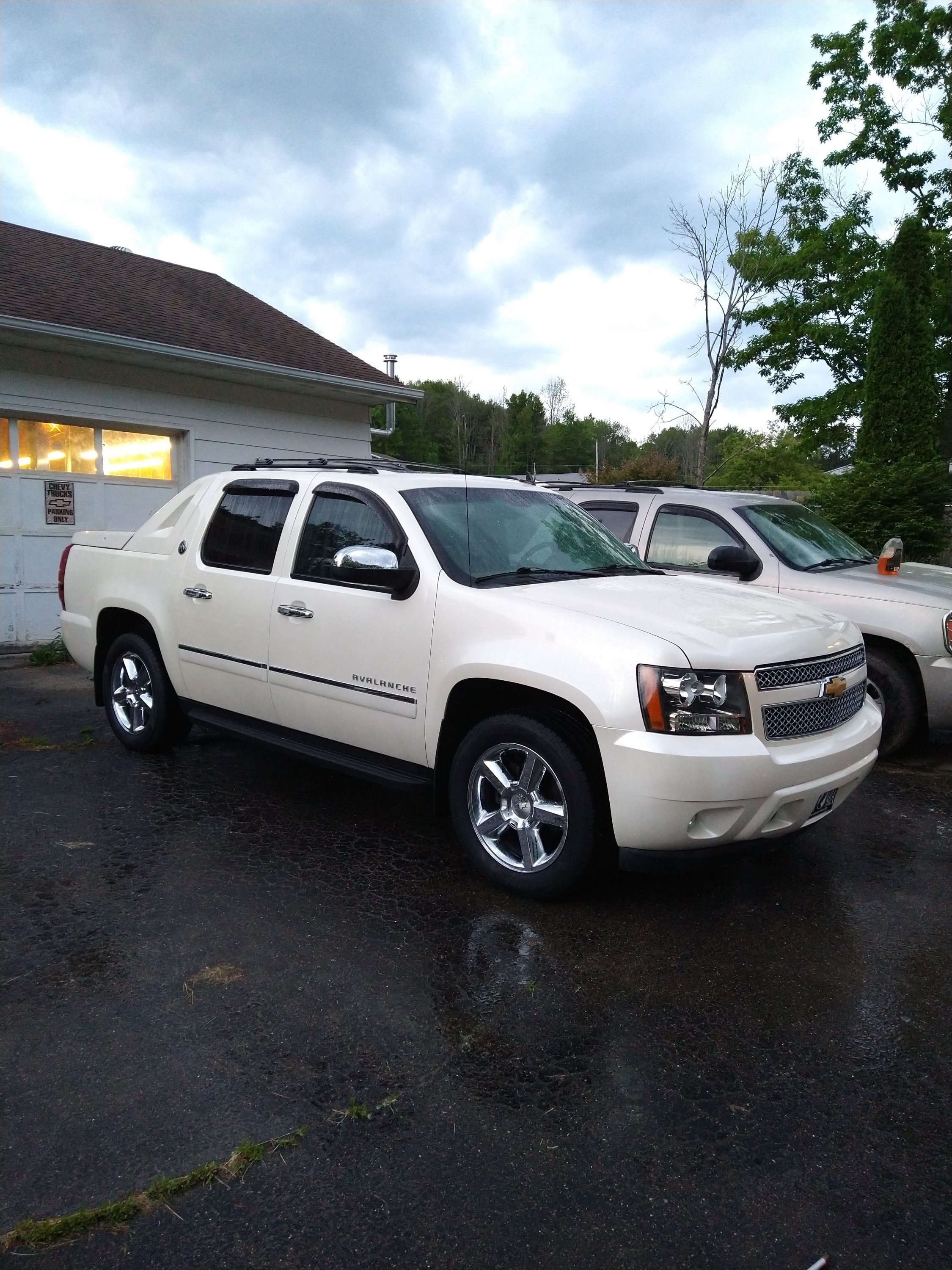 2013 White Pearl LTZ